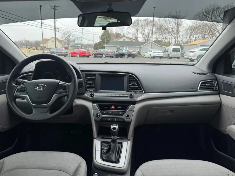 2017 Hyundai Elantra - Image 9 of 11