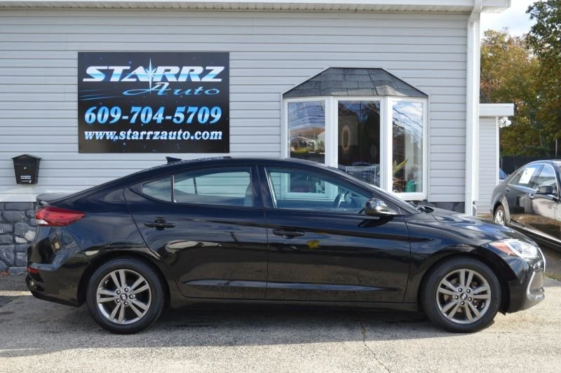 2017 Hyundai Elantra - Image 6 of 12