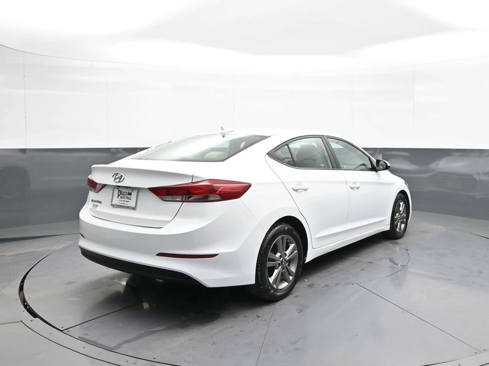 2017 Hyundai Elantra - Image 6 of 12