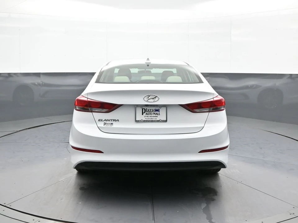 2017 Hyundai Elantra - Image 7 of 12