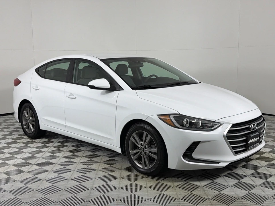 2017 Hyundai Elantra - Image 3 of 12