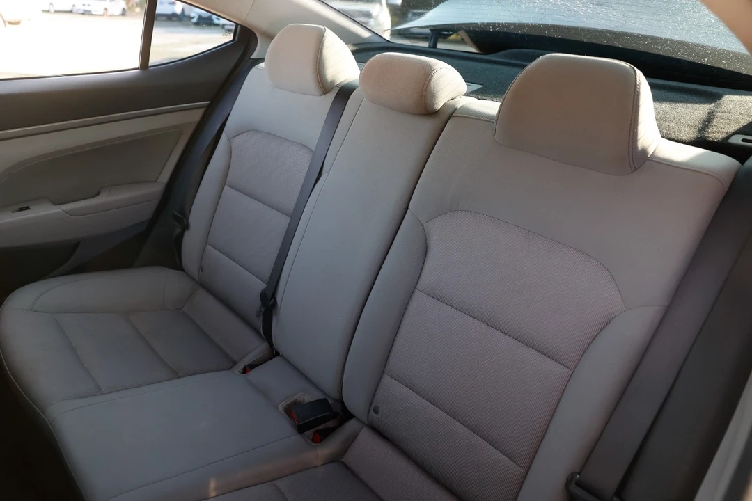 2017 Hyundai Elantra - Image 8 of 12