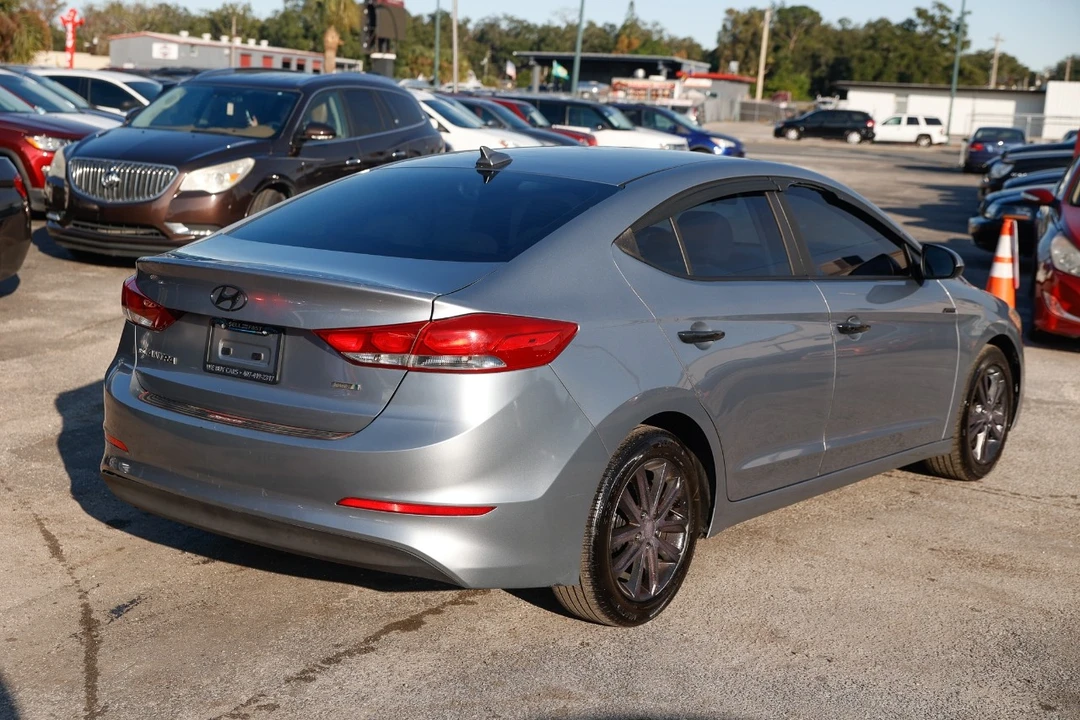 2017 Hyundai Elantra - Image 11 of 12