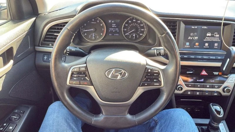 2017 Hyundai Elantra - Image 10 of 12