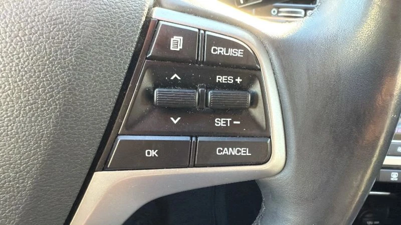 2017 Hyundai Elantra - Image 11 of 12