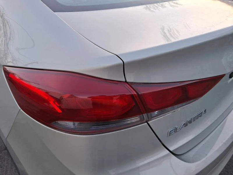 2017 Hyundai Elantra - Image 11 of 12