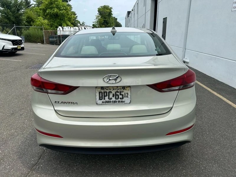 2017 Hyundai Elantra - Image 10 of 12