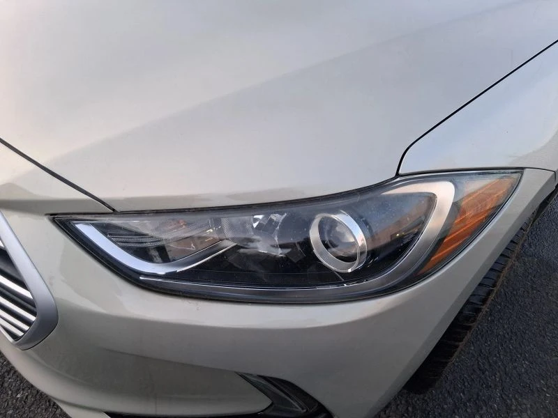 2017 Hyundai Elantra - Image 10 of 12