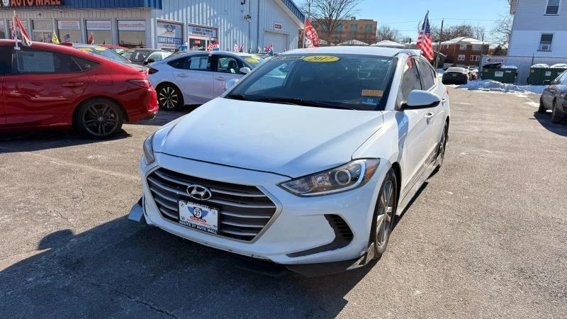 2017 Hyundai Elantra - Image 4 of 12