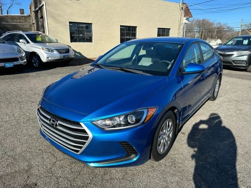 2017 Hyundai Elantra - Image 3 of 12
