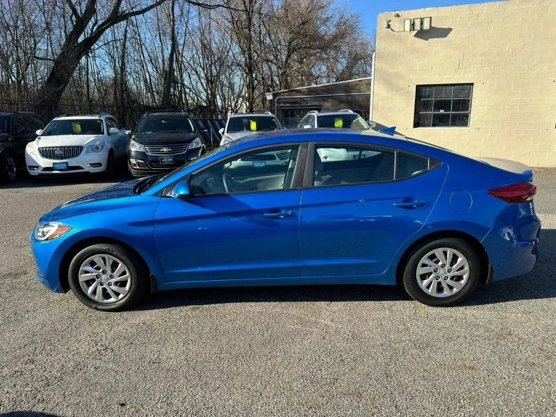 2017 Hyundai Elantra - Image 4 of 12