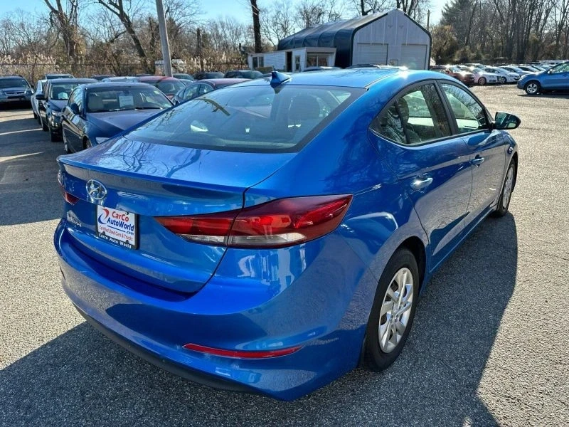 2017 Hyundai Elantra - Image 7 of 12