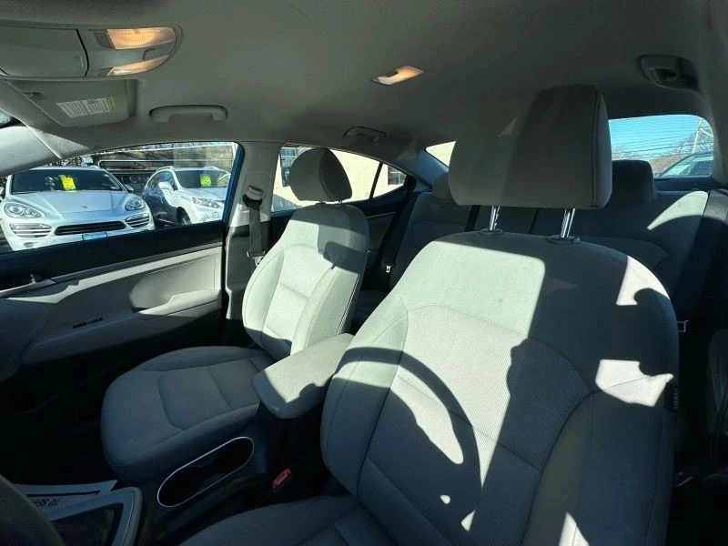 2017 Hyundai Elantra - Image 10 of 12