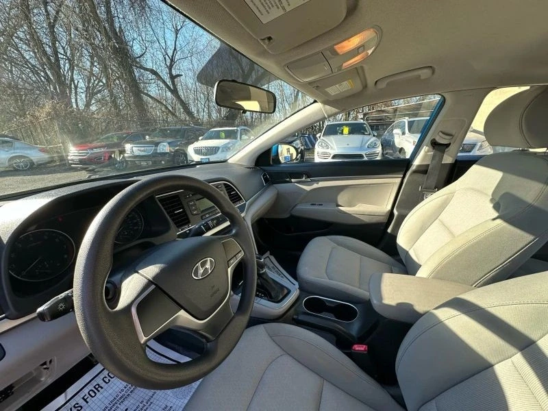 2017 Hyundai Elantra - Image 11 of 12