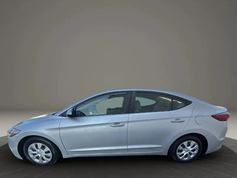 2017 Hyundai Elantra - Image 8 of 12