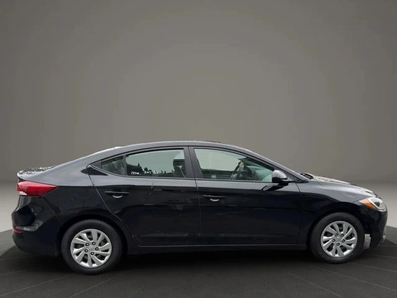 2017 Hyundai Elantra - Image 4 of 12