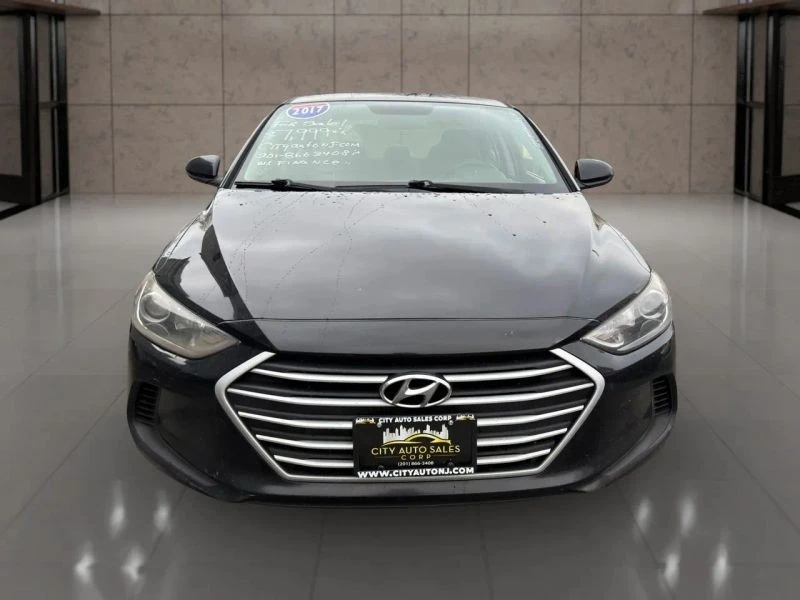 2017 Hyundai Elantra - Image 2 of 12