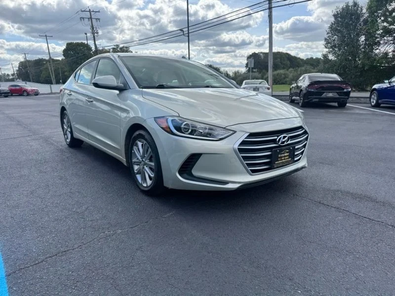 2017 Hyundai Elantra - Image 4 of 7