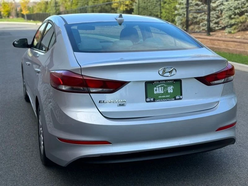 2017 Hyundai Elantra - Image 9 of 12