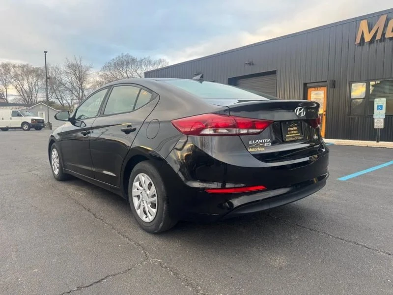 2017 Hyundai Elantra - Image 2 of 11