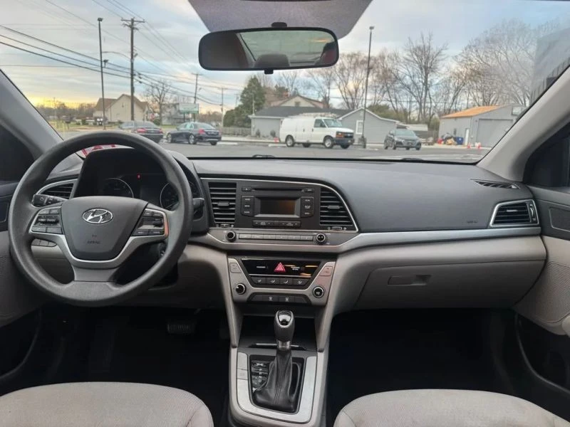 2017 Hyundai Elantra - Image 9 of 11