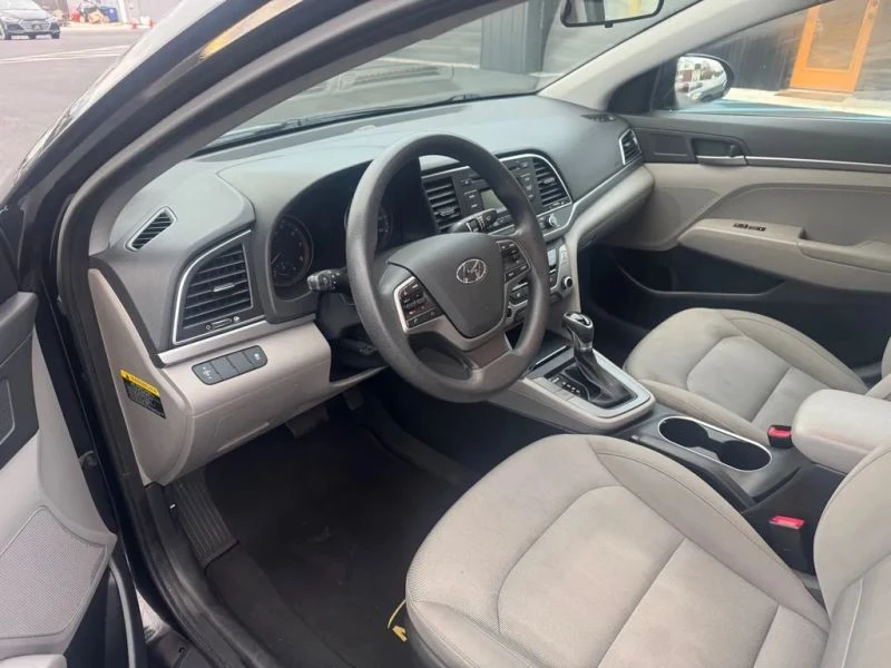 2017 Hyundai Elantra - Image 5 of 11