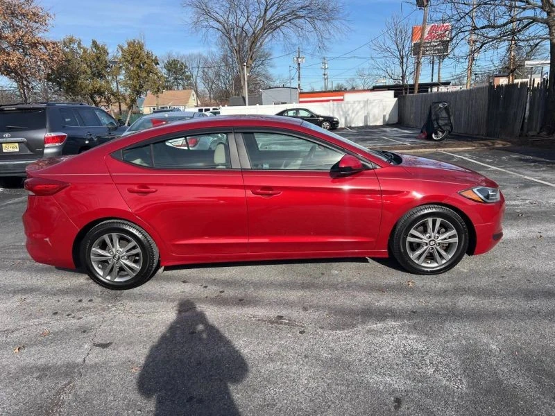 2017 Hyundai Elantra - Image 4 of 12