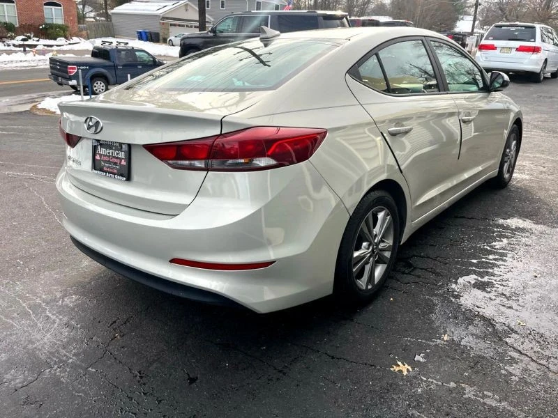 2017 Hyundai Elantra - Image 6 of 12