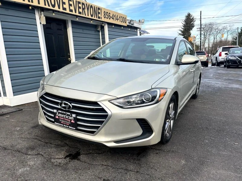 2017 Hyundai Elantra - Image 2 of 12
