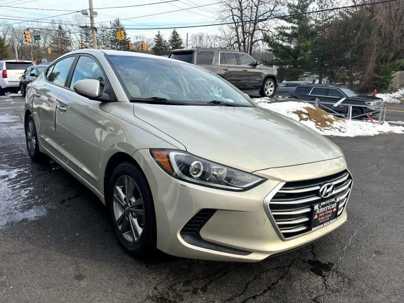 2017 Hyundai Elantra - Image 7 of 12