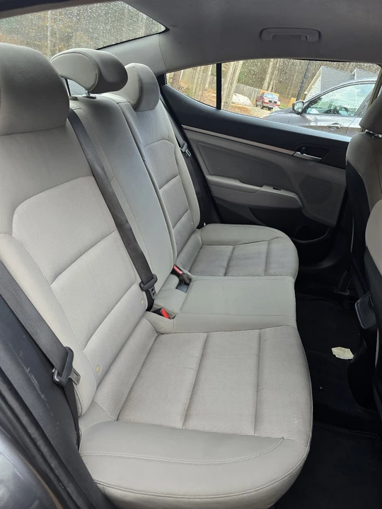 2017 Hyundai Elantra - Image 6 of 9