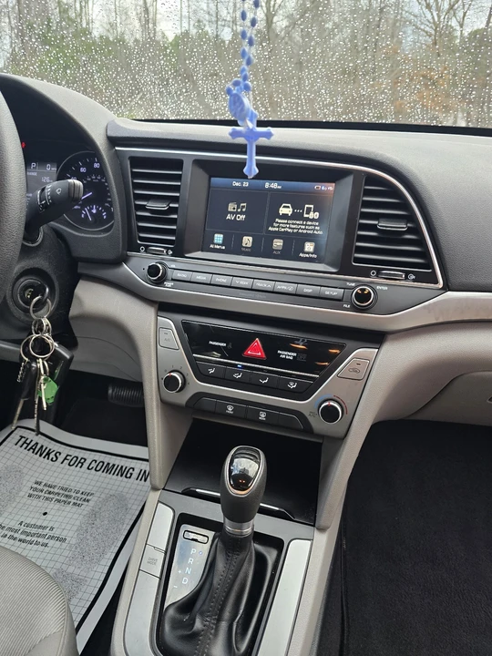 2017 Hyundai Elantra - Image 7 of 9