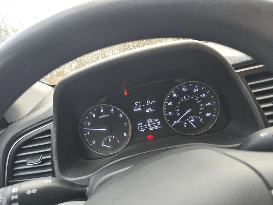 2017 Hyundai Elantra - Image 8 of 9