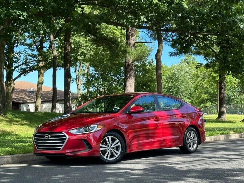 2017 Hyundai Elantra - Image 3 of 12