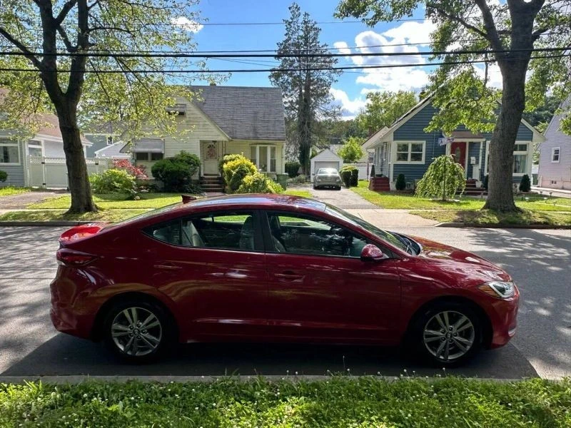 2017 Hyundai Elantra - Image 7 of 12