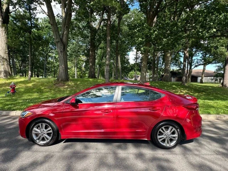 2017 Hyundai Elantra - Image 9 of 12