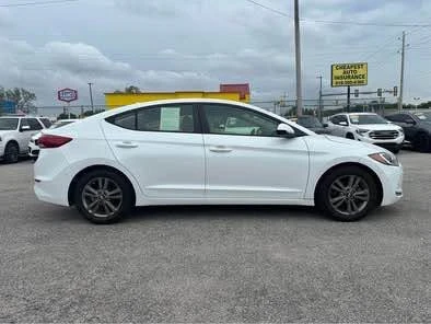 2017 Hyundai Elantra - Image 5 of 21
