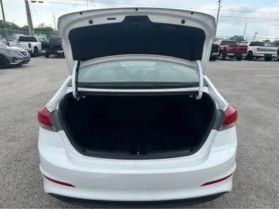 2017 Hyundai Elantra - Image 16 of 21