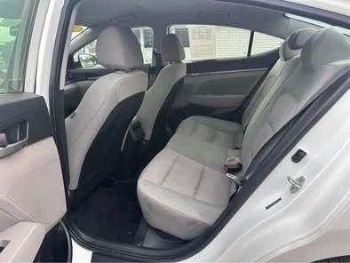 2017 Hyundai Elantra - Image 14 of 21