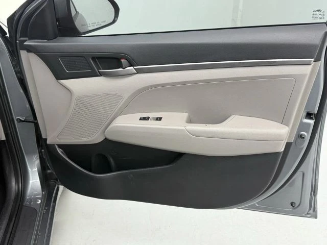 2017 Hyundai Elantra - Image 19 of 21