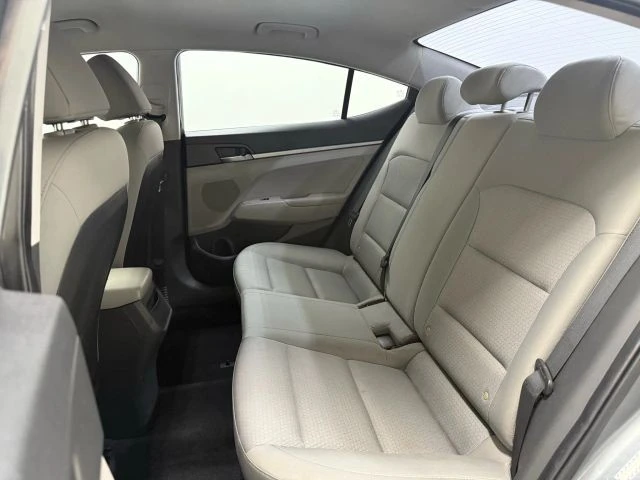 2017 Hyundai Elantra - Image 17 of 21