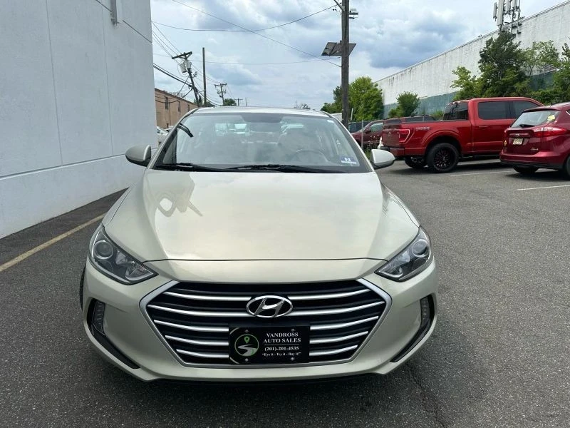 2017 Hyundai Elantra - Image 4 of 12