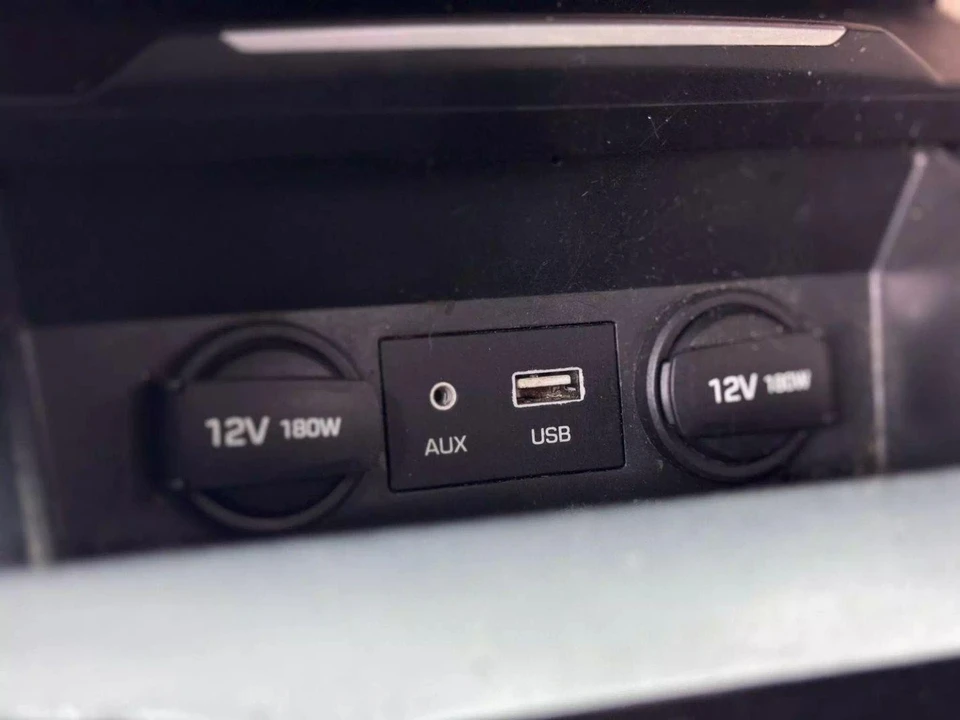2017 Hyundai Elantra - Image 16 of 21