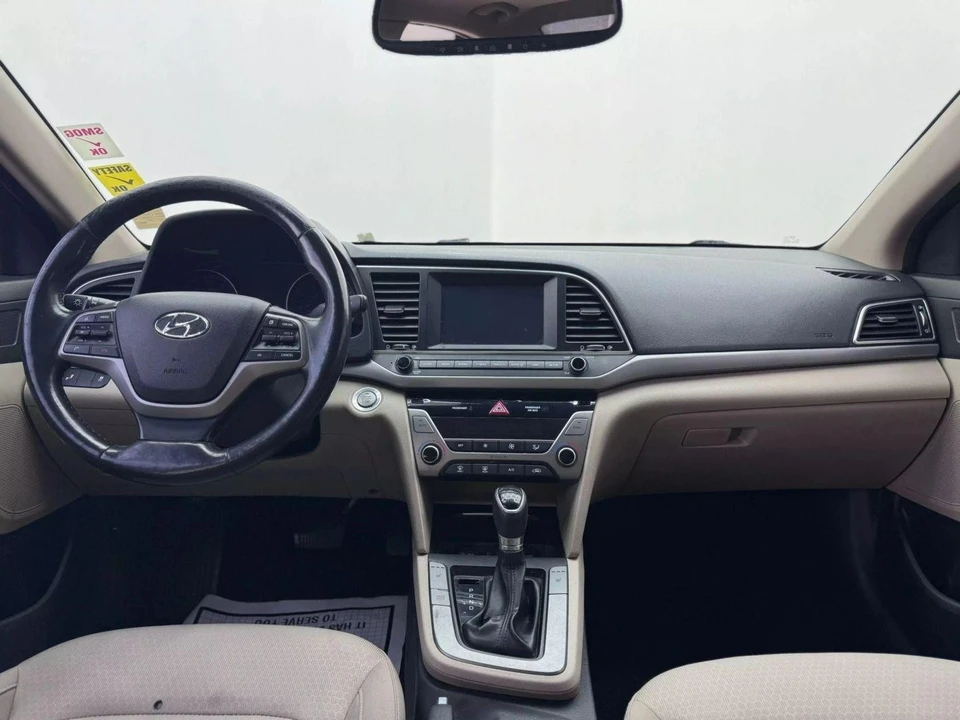 2017 Hyundai Elantra - Image 11 of 21