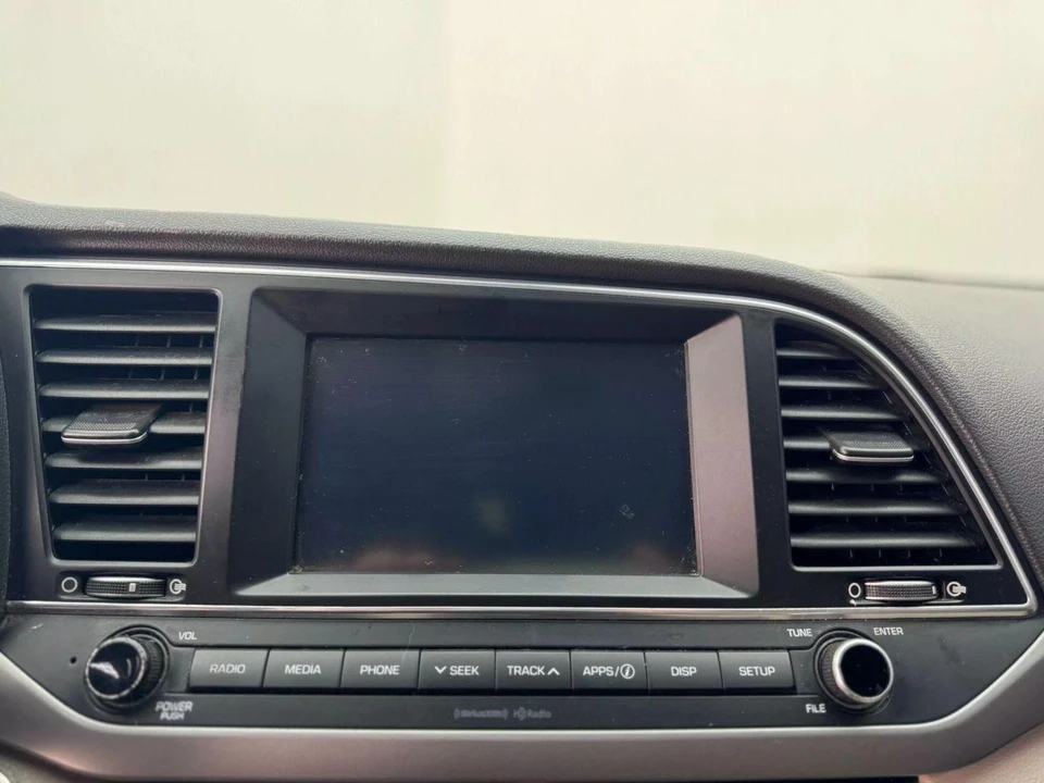 2017 Hyundai Elantra - Image 14 of 21