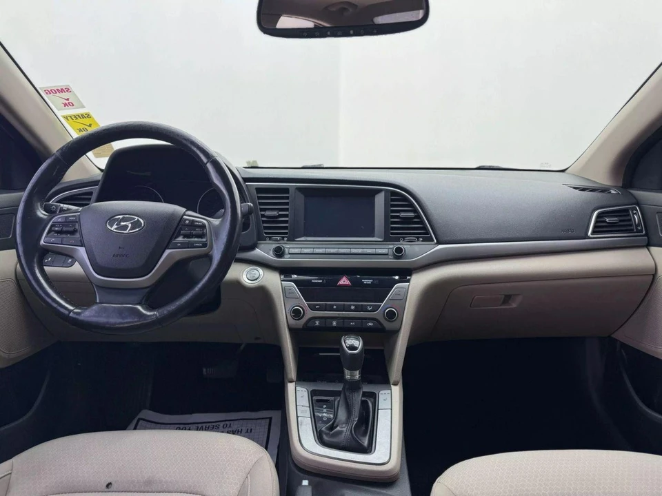 2017 Hyundai Elantra - Image 11 of 21
