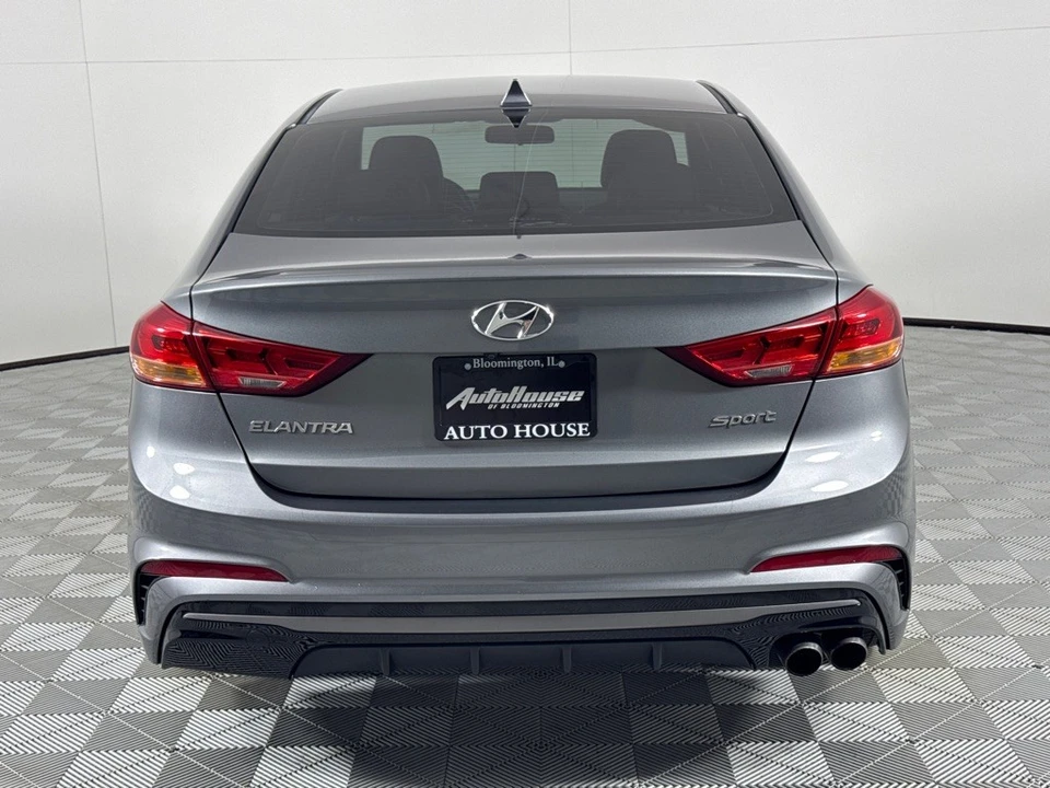 2017 Hyundai Elantra - Image 6 of 12