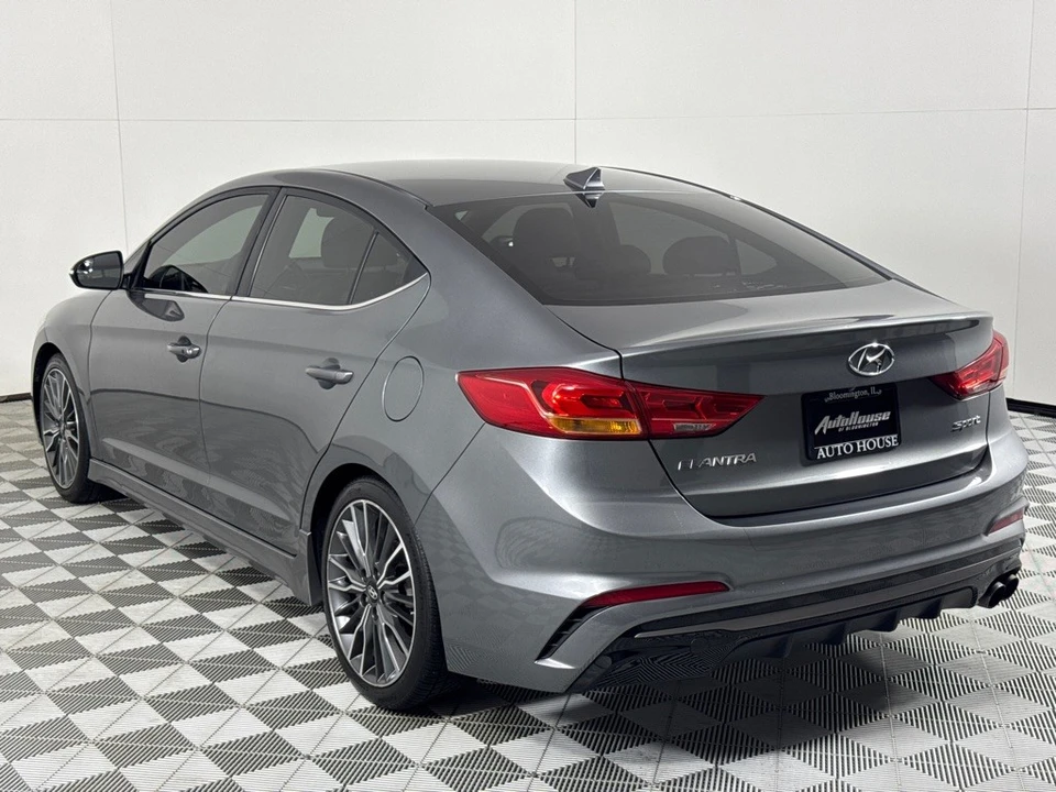 2017 Hyundai Elantra - Image 7 of 12
