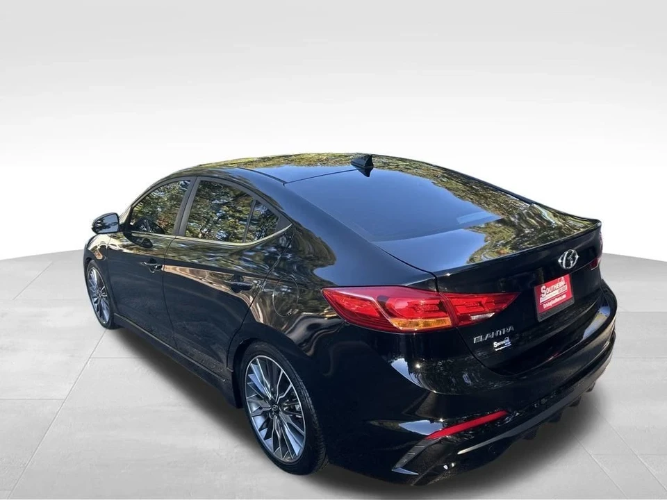 2017 Hyundai Elantra - Image 3 of 12