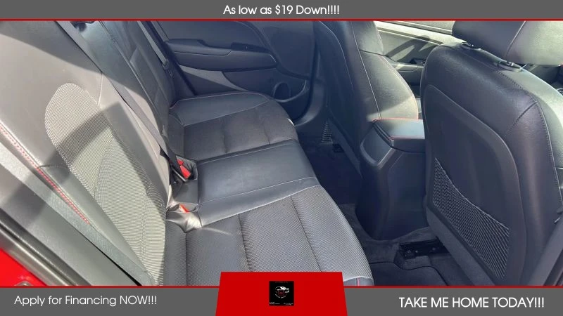 2017 Hyundai Elantra - Image 10 of 12